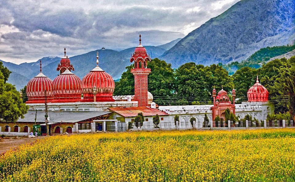 Chitral Shahi Masjid